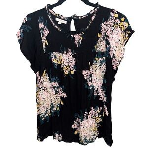 Maurice’s Large Black Floral Short Sleeve Blouse